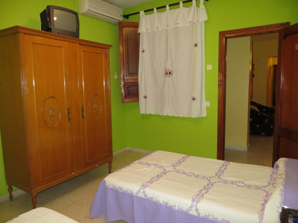 Hostal Restaurante Reina El Tejar Phòng bức ảnh