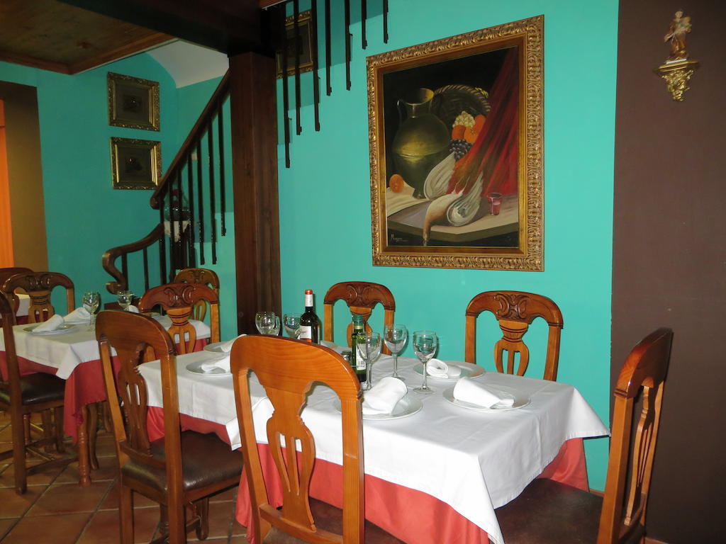 Hostal Restaurante Reina El Tejar Ngoại thất bức ảnh