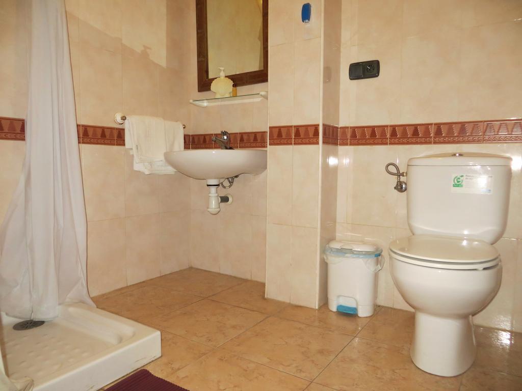 Hostal Restaurante Reina El Tejar Ngoại thất bức ảnh
