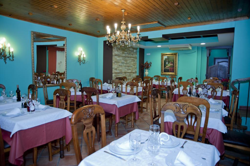 Hostal Restaurante Reina El Tejar Ngoại thất bức ảnh